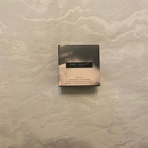 💜Fenty Beauty Instant Retouch Setting powder $25